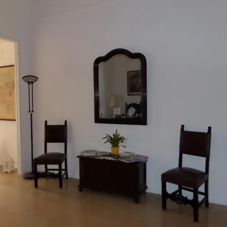 Extra Bed & Breakfast 3*